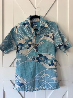 Vintage Island Style Blue Floral Men’s Short-Sleeve Shirt